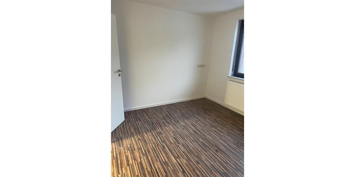 Etagenwohnung Montabaur - 3 Zimmer, 90 m&sup2;, 870&euro; | Angebot:25325903