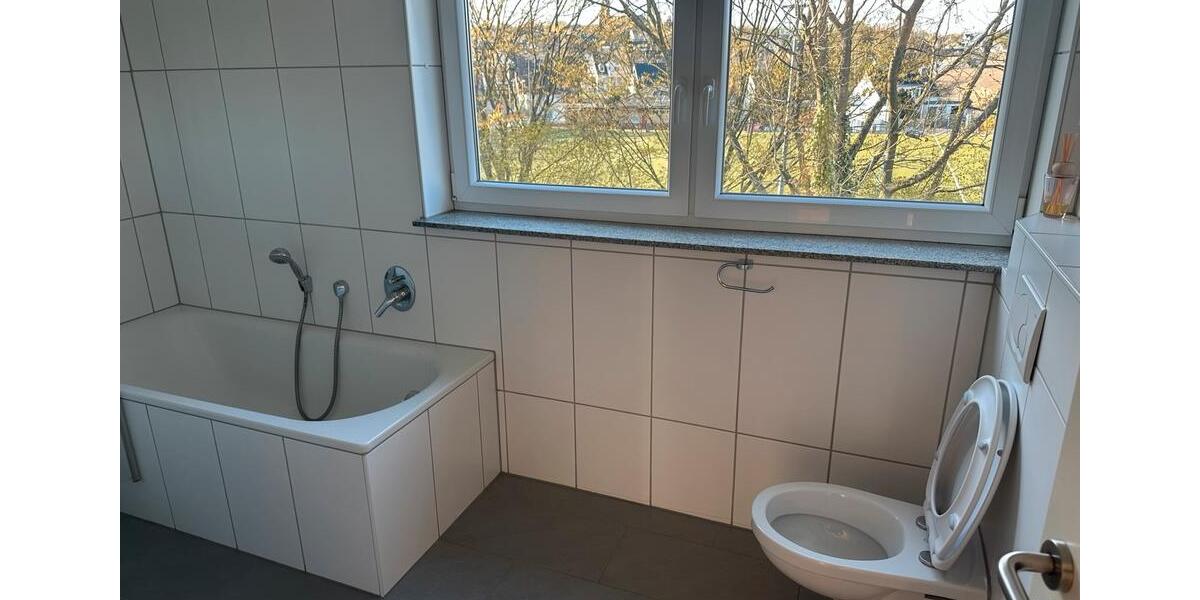 Dachgeschoßwohnung Koblenz Karthause - 3 Zimmer, 140 m&sup2;, 850&euro; | Angebot:24674540