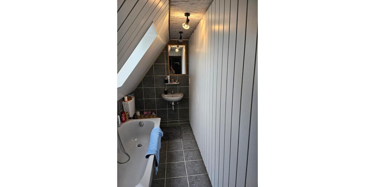 Dachgeschoßwohnung Steimel - 2.5 Zimmer, 50 m&sup2;, 390&euro; | Angebot:26021881