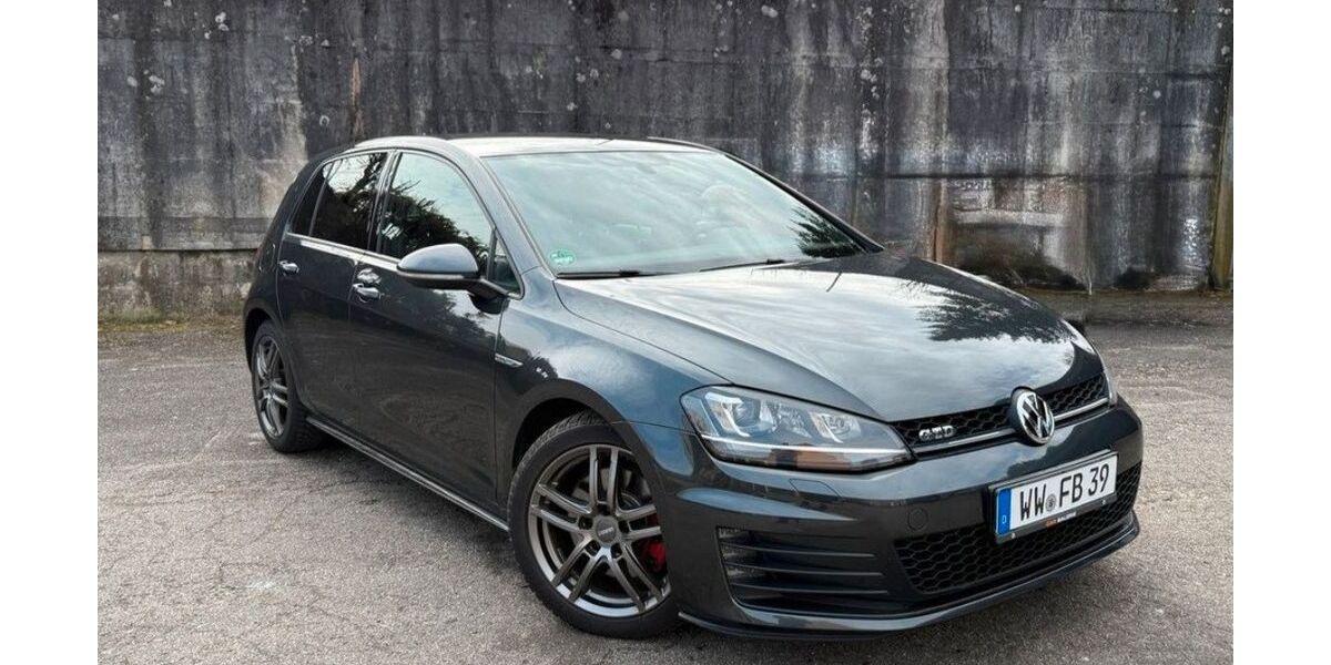 VW Golf 111.000 km 17.000 &euro; Höhr-Grenzhausen 56203