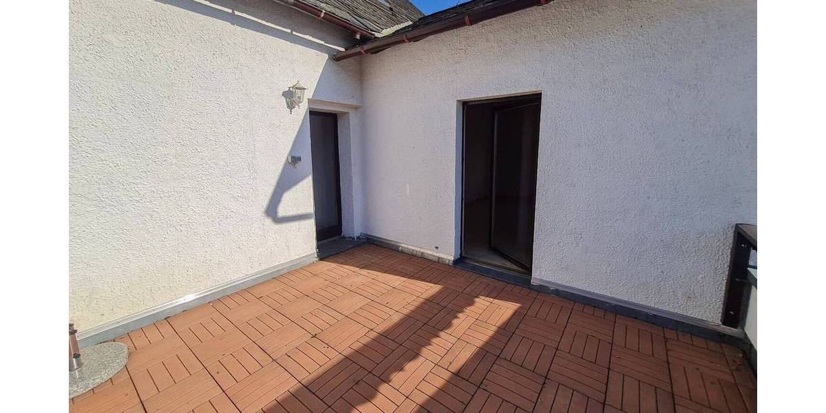 Einfamilienhaus Rüscheid - 8 Zimmer, 200 m&sup2;, 295.000&euro; | Angebot:25691878