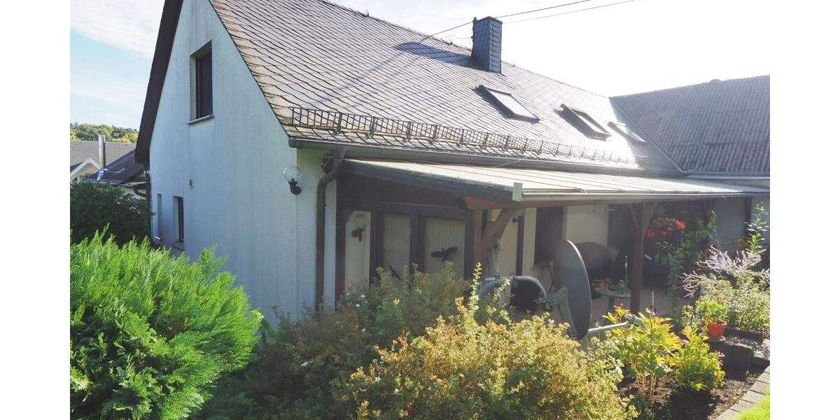 Mehrfamilienhaus, Wohnhaus Dierdorf / Giershofen Giershofen - 6 Zimmer, 178 m&sup2;, 229.000&euro; | Angebot:25665806