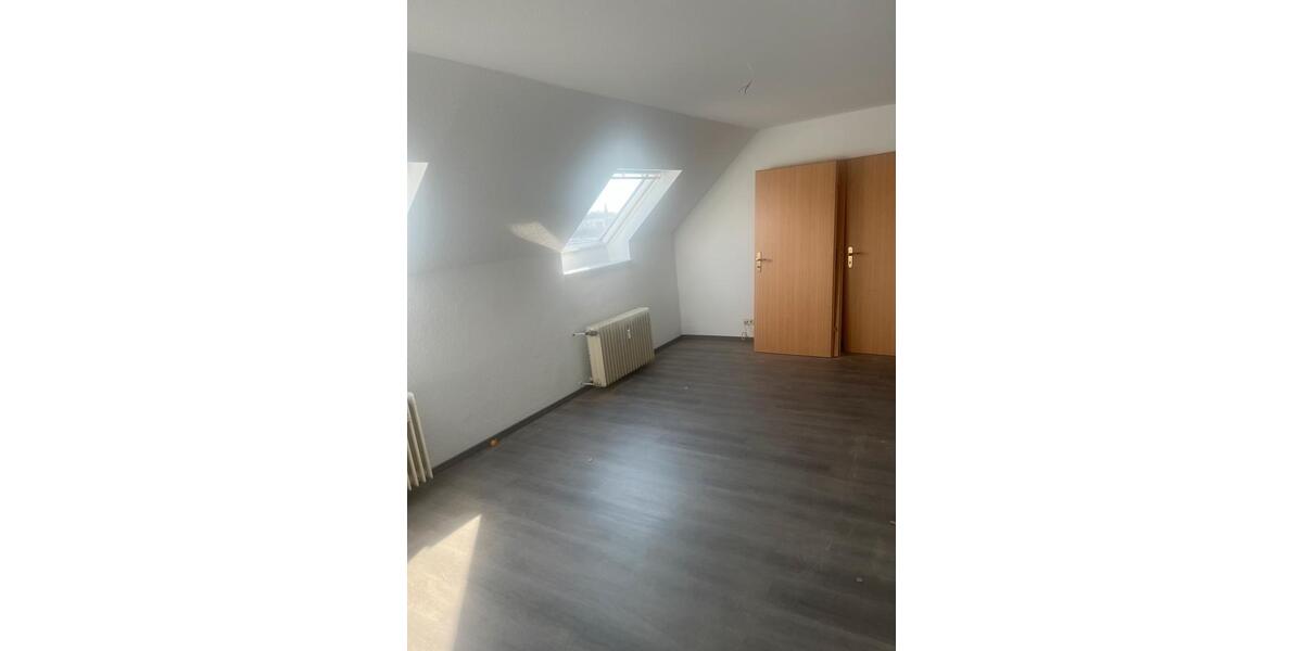 Dachgeschoßwohnung Neuwied - 2 Zimmer, 50 m&sup2;, 550&euro; | Angebot:25859992