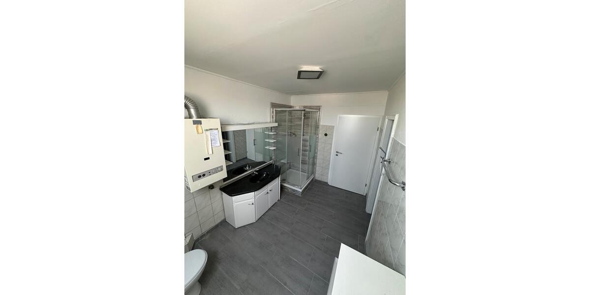 Dachgeschoßwohnung Kruft - 3 Zimmer, 80 m&sup2;, 700&euro; | Angebot:25075013