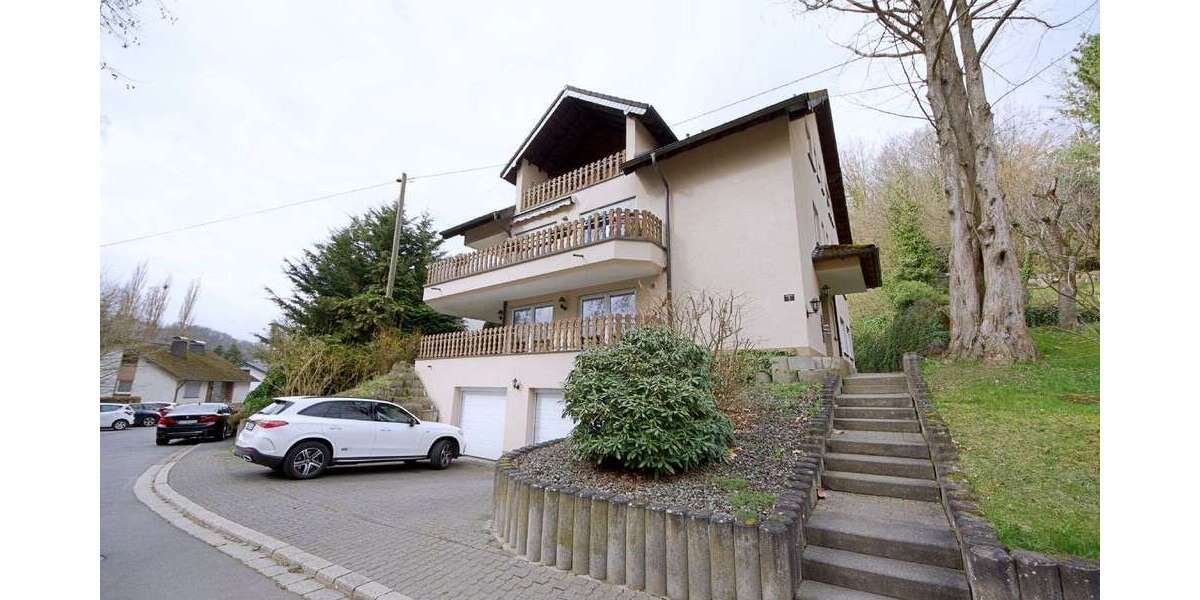 Einfamilienhaus Monreal Polcherholz - 11 Zimmer, 381 m&sup2;, 589.000&euro; | Angebot:25759558