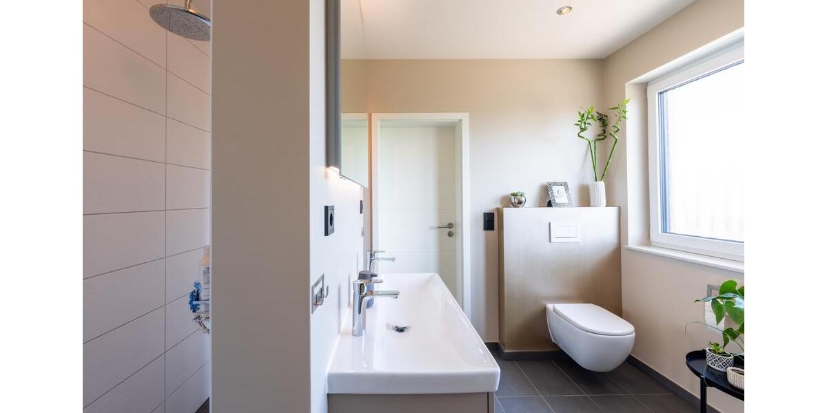 Einfamilienhaus Andernach - 7.5 Zimmer, 212 m&sup2;, 996.000&euro; | Angebot:25280869