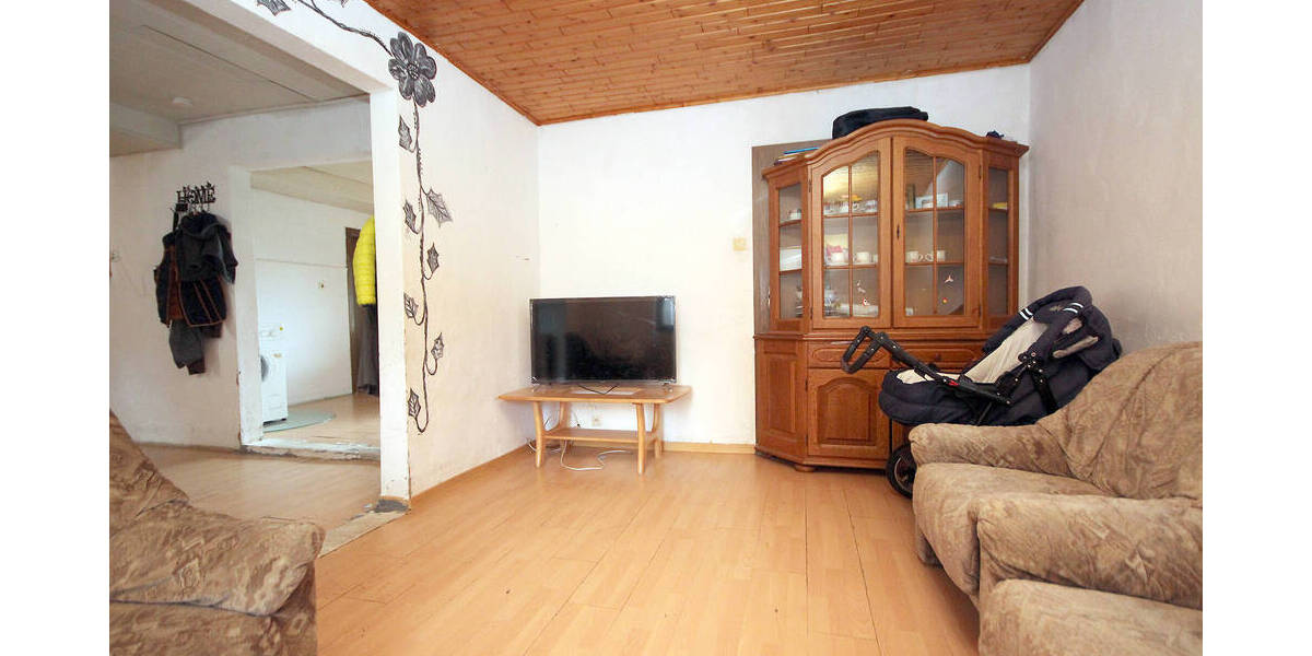 Mehrfamilienhaus, Wohnhaus Langenfeld - 5 Zimmer, 100 m&sup2;, 69.000&euro; | Angebot:25702339