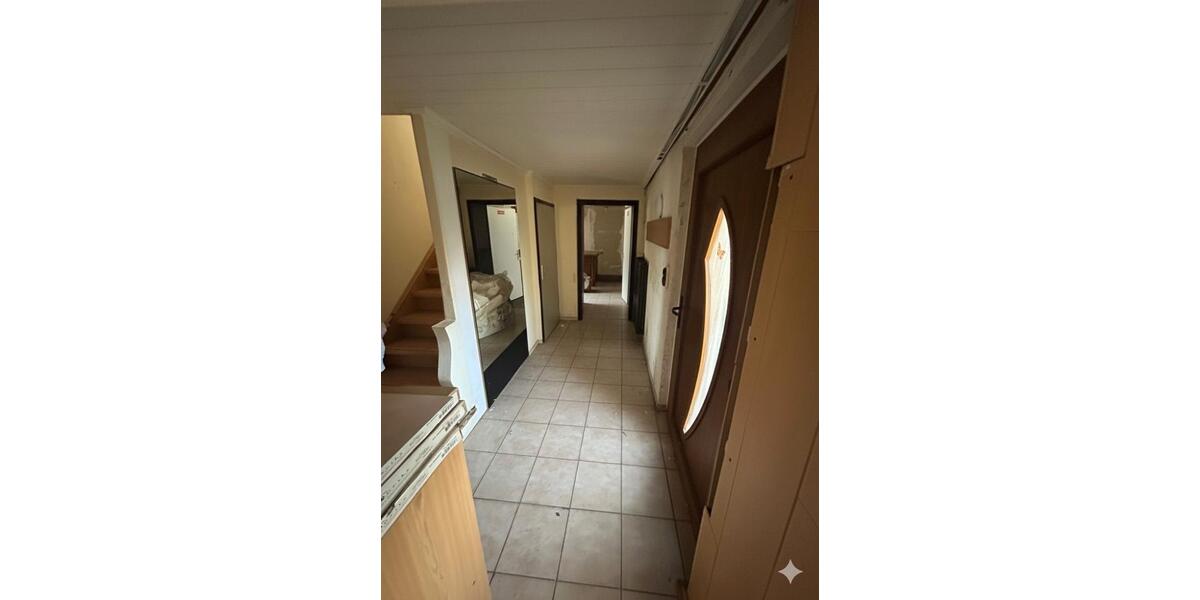 Mehrfamilienhaus, Wohnhaus Steimel - 13 Zimmer, 265 m&sup2;, 1.350&euro; | Angebot:26656497