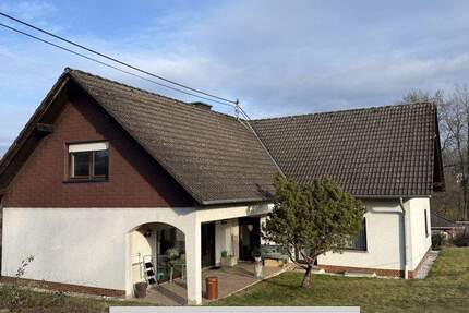 Haus Steimel-Sensenbach Sensenbach - 5 Zimmer, 180 m&sup2;, 320.000&euro; | Angebot:25674387
