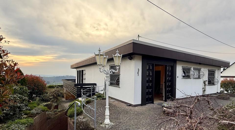 Bungalow Hillscheid - 6.5 Zimmer, 182 m&sup2;, 429.000&euro; | Angebot:25929557