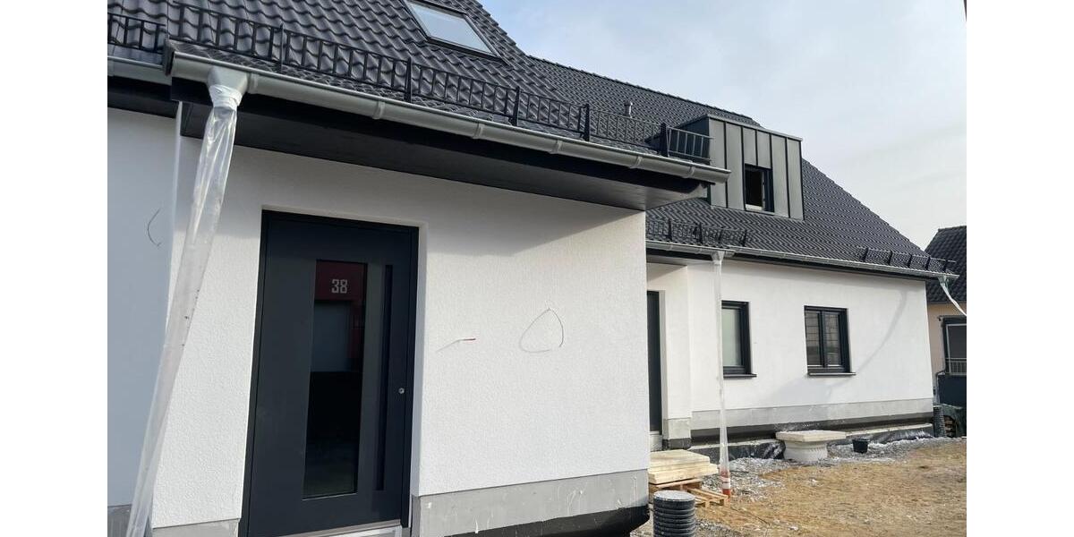 Erdgeschoßwohnung Breitscheid - 3 Zimmer, 92 m&sup2;, 1.100&euro; | Angebot:25404647