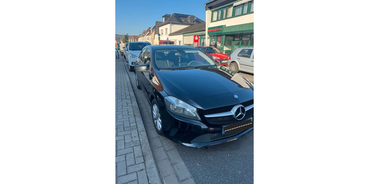 Mercedes-Benz A 180 242.000 km 8.700 &euro; Remagen 53424
