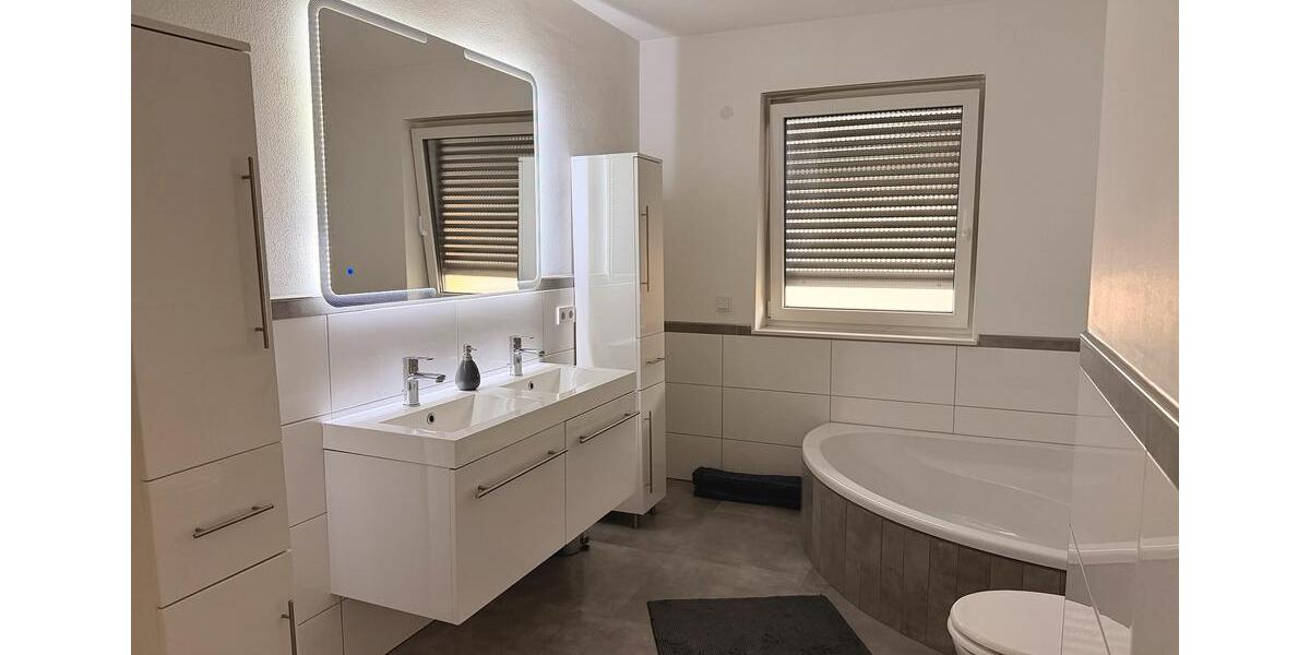 Einfamilienhaus Neuwied Block - 8 Zimmer, 234 m&sup2;, 695.000&euro; | Angebot:26289112