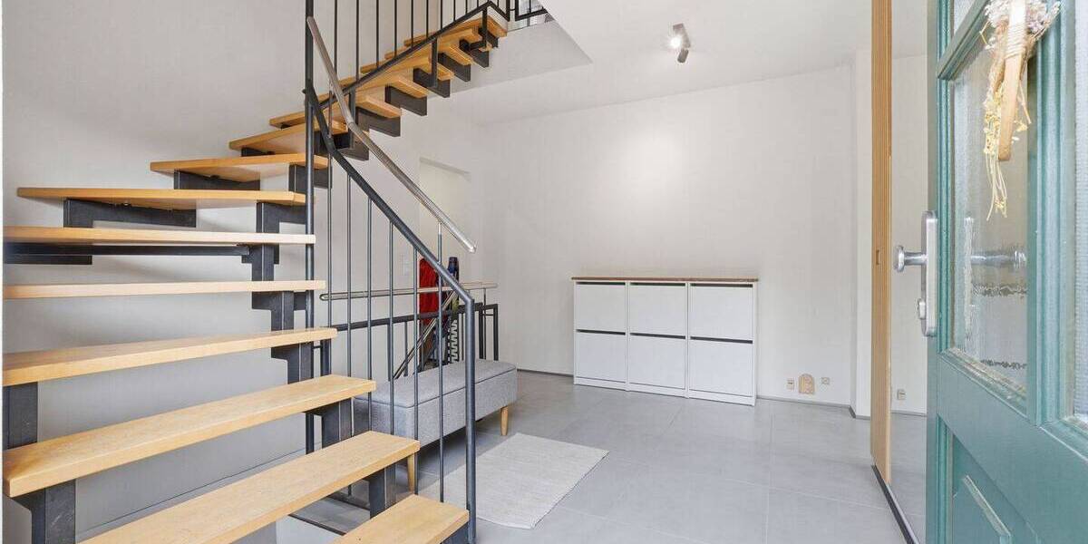 Einfamilienhaus Gönnersdorf - 7 Zimmer, 220 m&sup2;, 525.000&euro; | Angebot:26043633