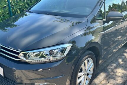 VW Touran 201.600 km 13.200 &euro; Andernach 56626