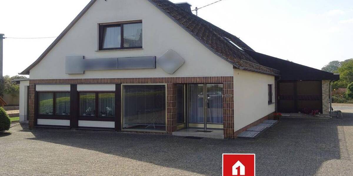 Mehrfamilienhaus, Wohnhaus Rückeroth - 5 Zimmer, 225 m&sup2;, 270.000&euro; | Angebot:25738112