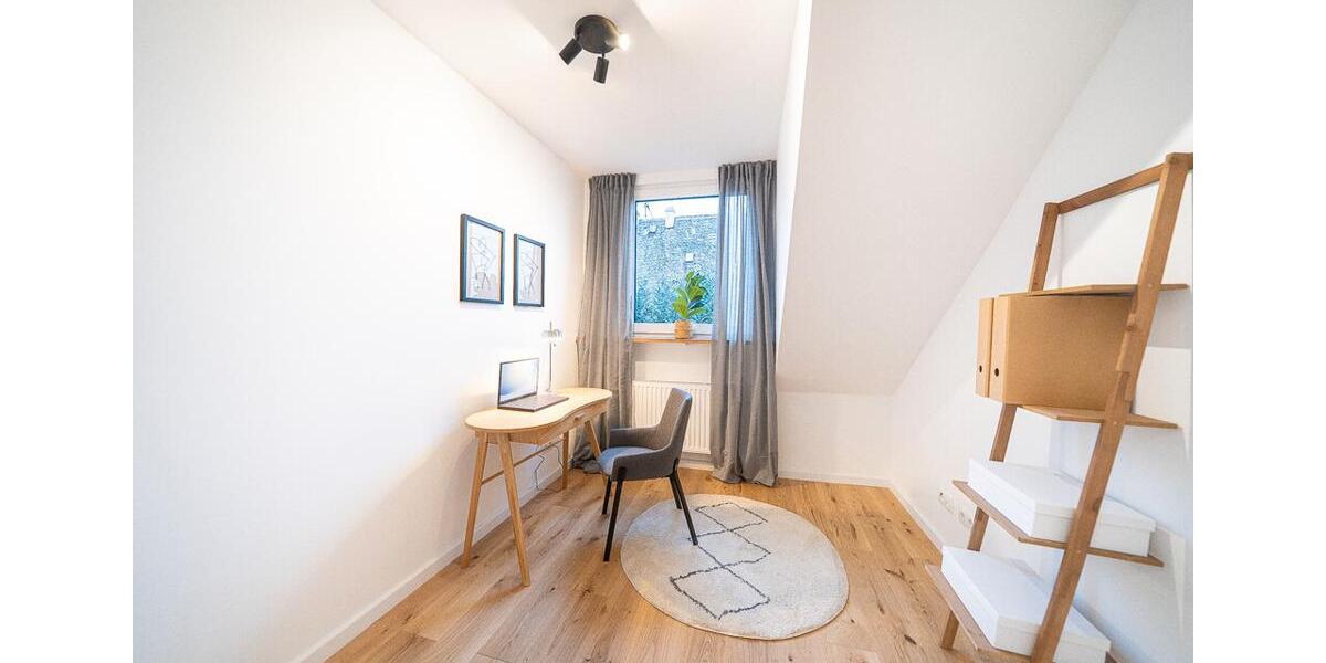 Dachgeschoßwohnung Koblenz Arenberg-Immendorf - 4 Zimmer, 73 m&sup2;, 950&euro; | Angebot:26424952