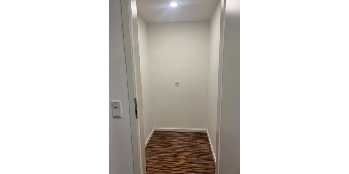 Etagenwohnung Montabaur - 3 Zimmer, 90 m&sup2;, 870&euro; | Angebot:25325903