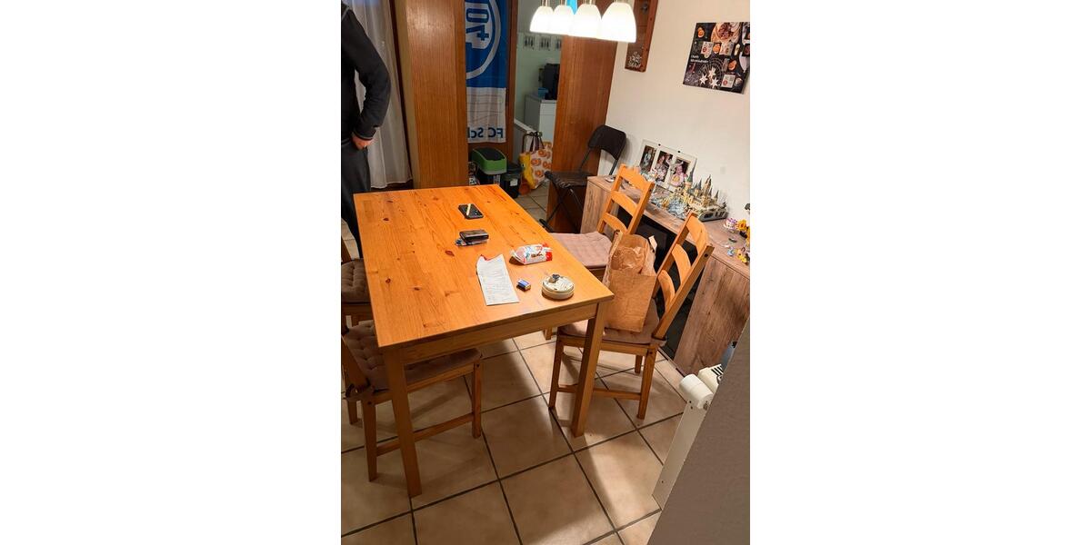 Dachgeschoßwohnung Bad Hönningen - 3 Zimmer, 63 m&sup2;, 600&euro; | Angebot:25875236