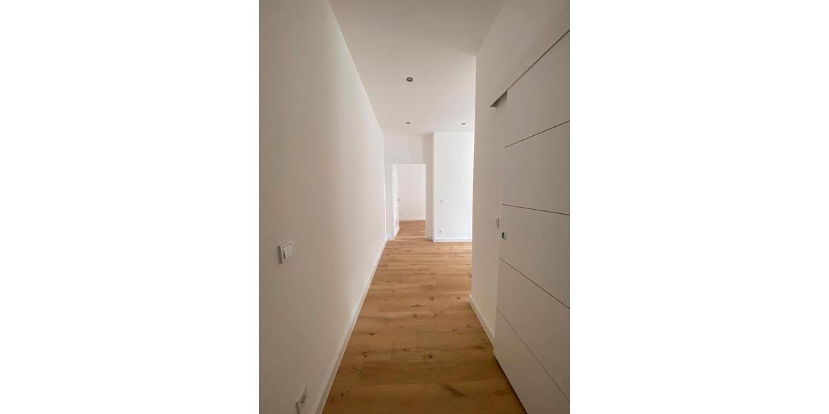 Dachgeschoßwohnung Koblenz - 2 Zimmer, 34 m&sup2;, 643&euro; | Angebot:26649394