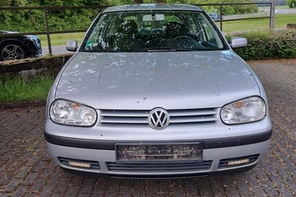 VW Golf 140.000 km 4.200 &euro; Montabaur 56410