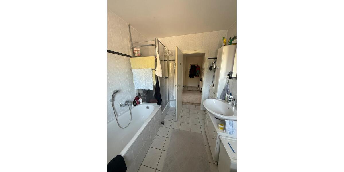 Etagenwohnung Sankt Katharinen - 3.5 Zimmer, 84 m&sup2;, 672&euro; | Angebot:26023340