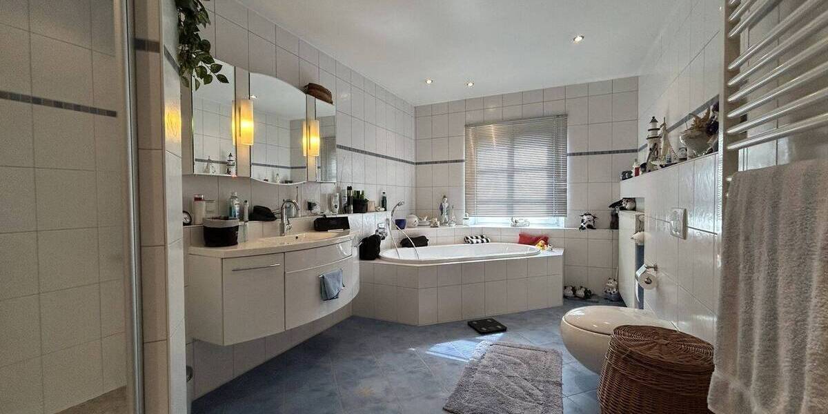 Etagenwohnung Bad Ems - 5 Zimmer, 193 m&sup2;, 219.000&euro; | Angebot:26065675