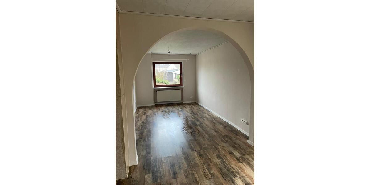 Doppelhaushälfte Montabaur - 6 Zimmer, 146 m&sup2;, 370.000&euro; | Angebot:25981881