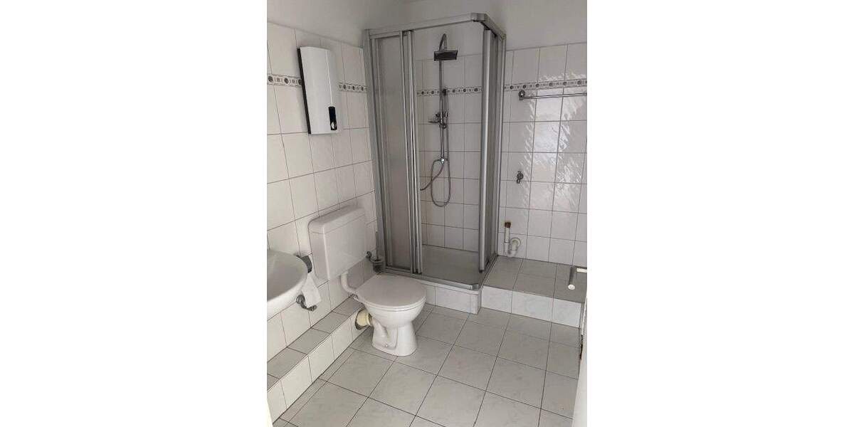 Etagenwohnung Remagen - 4 Zimmer, 90 m&sup2;, 985&euro; | Angebot:25702806