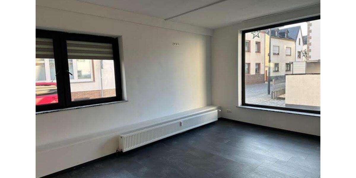 Erdgeschoßwohnung Urmitz - 3 Zimmer, 90 m&sup2;, 700&euro; | Angebot:25271367