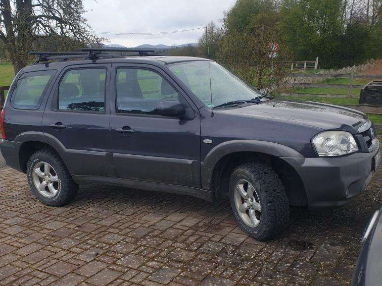 Mazda Tribute 157.000 km 6.500 &euro; Bruchhausen 53572