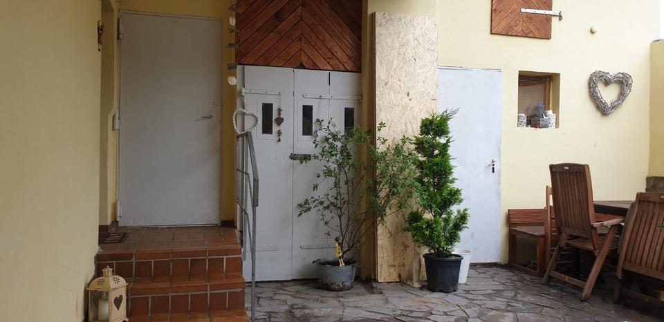 Einfamilienhaus Neuwied Feldkirchen - 6 Zimmer, 140 m&sup2;, 250.000&euro; | Angebot:25843245