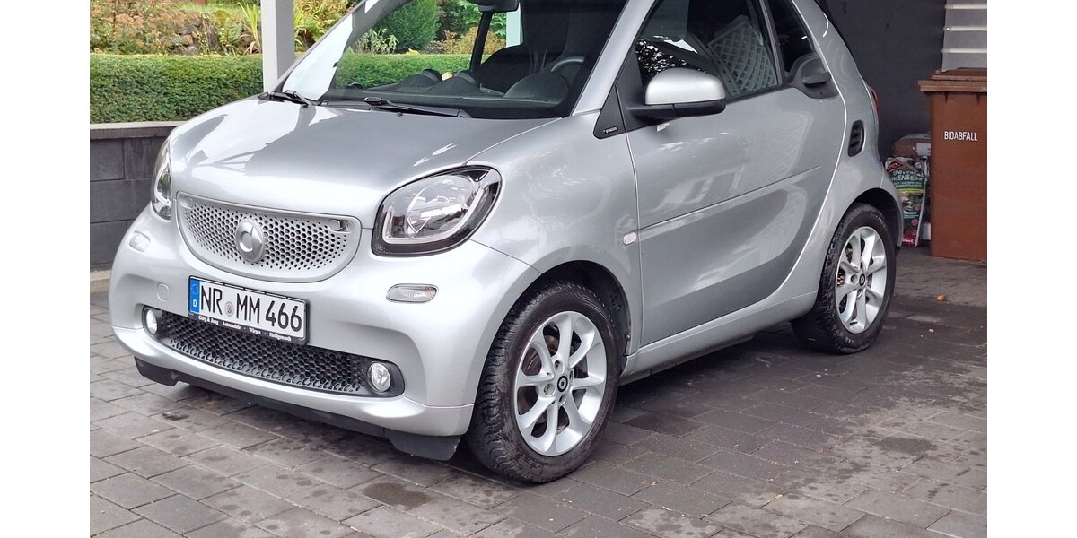 Smart Fortwo Cabrio 45.200 km 10.500 &euro; Isenburg 56269