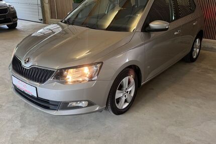 Skoda Fabia 109.084 km 7.999 &euro; Horhausen 56593