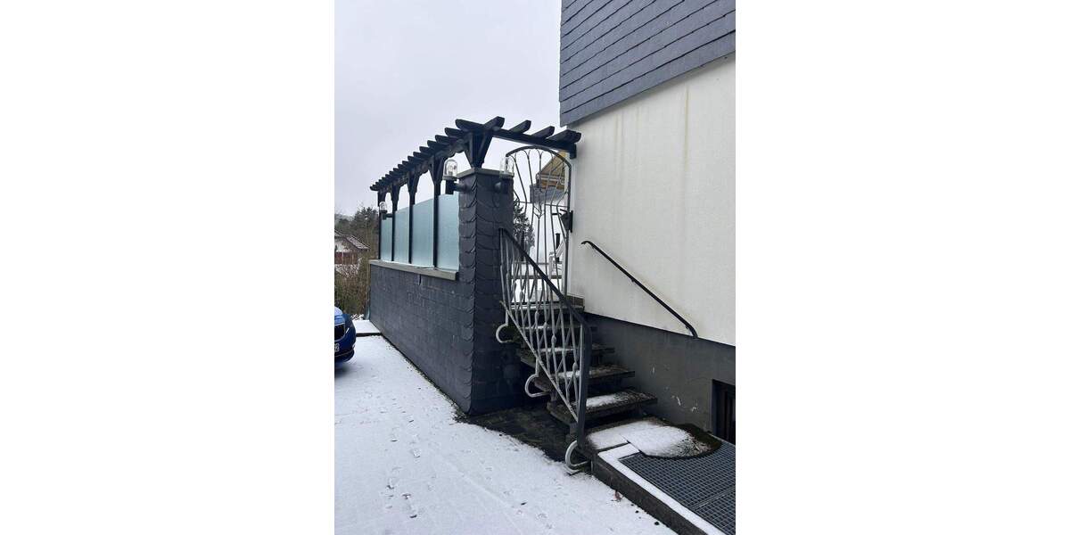 Einfamilienhaus Waldesch - 6 Zimmer, 180 m&sup2;, 435.000&euro; | Angebot:25705659