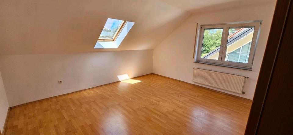 Dachgeschoßwohnung Mülheim-Kärlich Kärlich - 5 Zimmer, 105 m&sup2;, 1.000&euro; | Angebot:25419319