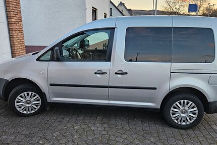 VW Caddy 322.200 km 3.750 &euro; Spay 56322