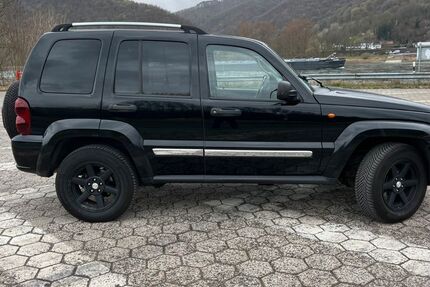 Jeep Cherokee 220.000 km 4.800 &euro; Rheinbrohl 56598