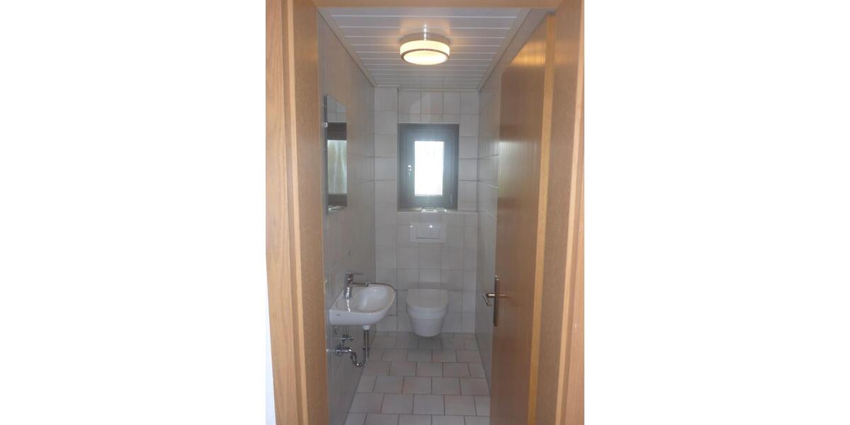 Renovierte & Energetisch modernisierte , helle & freundliche 2-Zimmer-EG-Wohnung zentral in Raubach zu vermieten! - 2- Raubach | Angebot:24576305