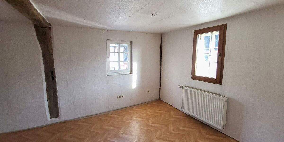 Einfamilienhaus Dausenau - 6 Zimmer, 140 m&sup2;, 79.000&euro; | Angebot:25691927