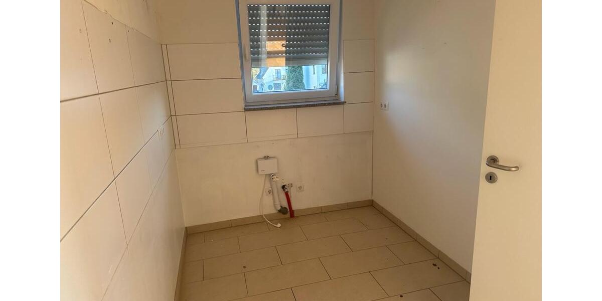 Dachgeschoßwohnung Koblenz Bubenheim - 3 Zimmer, 160 m&sup2;, 1.200&euro; | Angebot:24749747