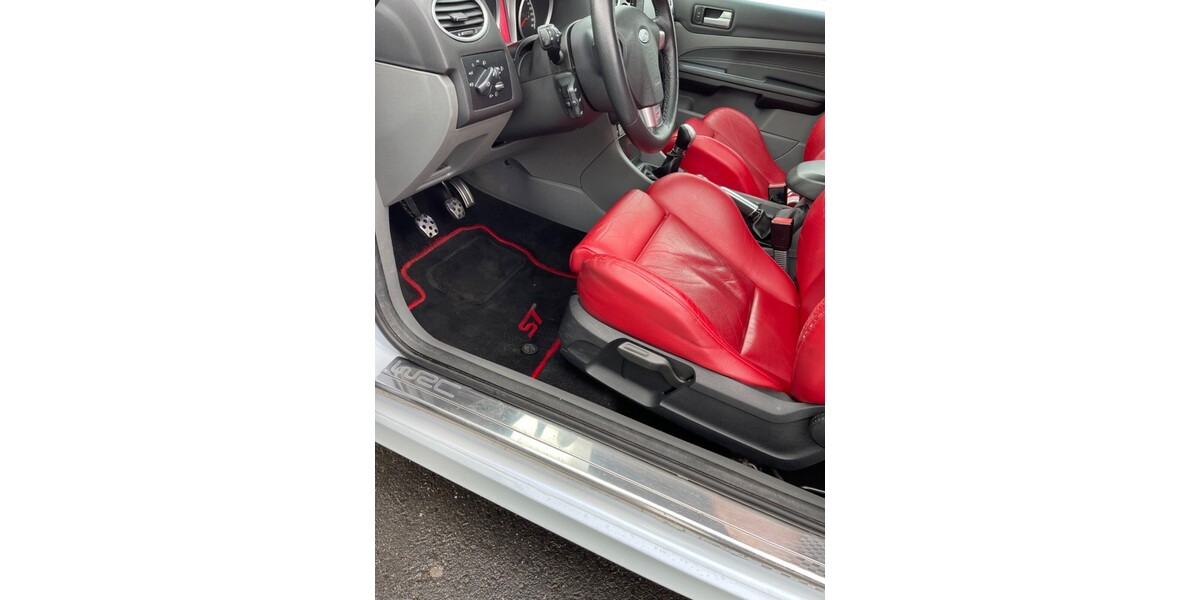 Ford Focus 147.800 km 11.500 &euro; Mayen 56727