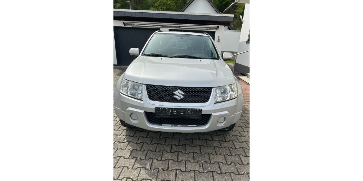 Suzuki Grand Vitara 131.304 km 7.599 &euro; Brohl-Lützing 56656