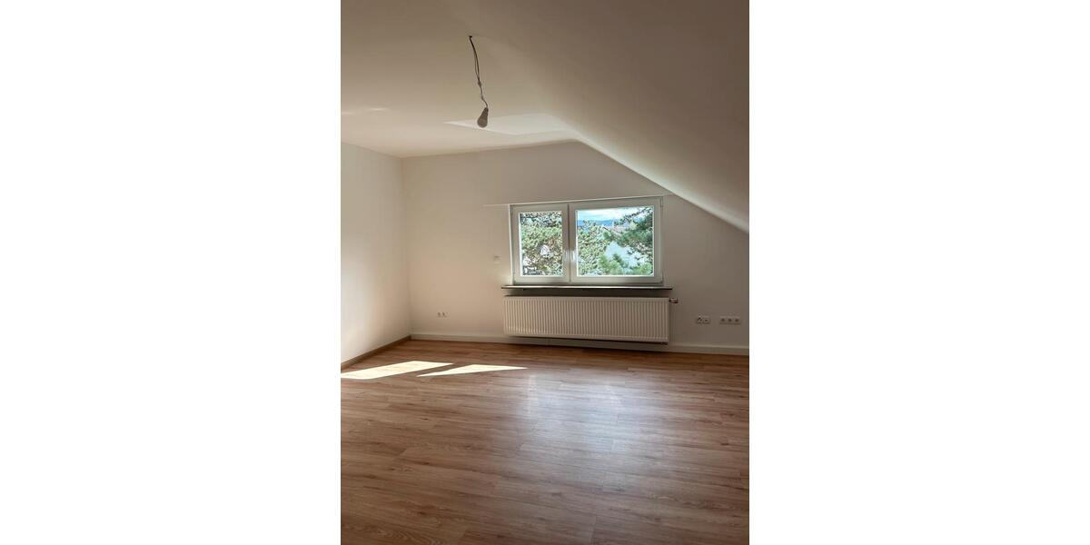 Dachgeschoßwohnung Sinzig - 3 Zimmer, 65 m&sup2;, 740&euro; | Angebot:25285830