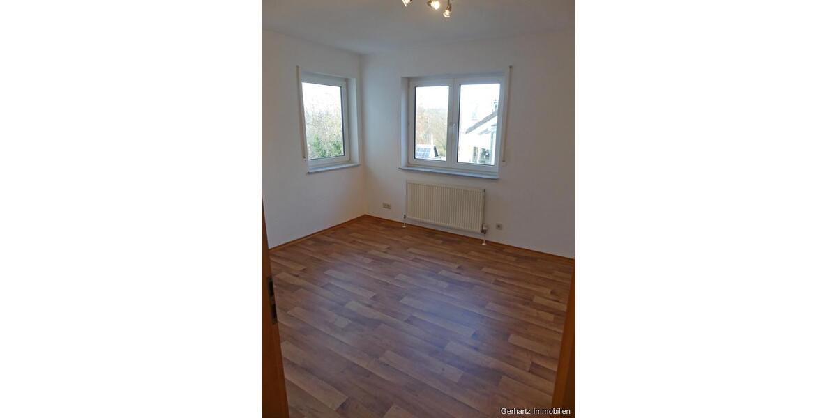 Etagenwohnung Urbar - 3 Zimmer, 86 m&sup2;, 740&euro; | Angebot:24938026