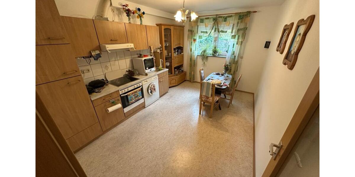 Einfamilienhaus Montabaur - 9 Zimmer, 266 m&sup2;, 600.000&euro; | Angebot:25842146