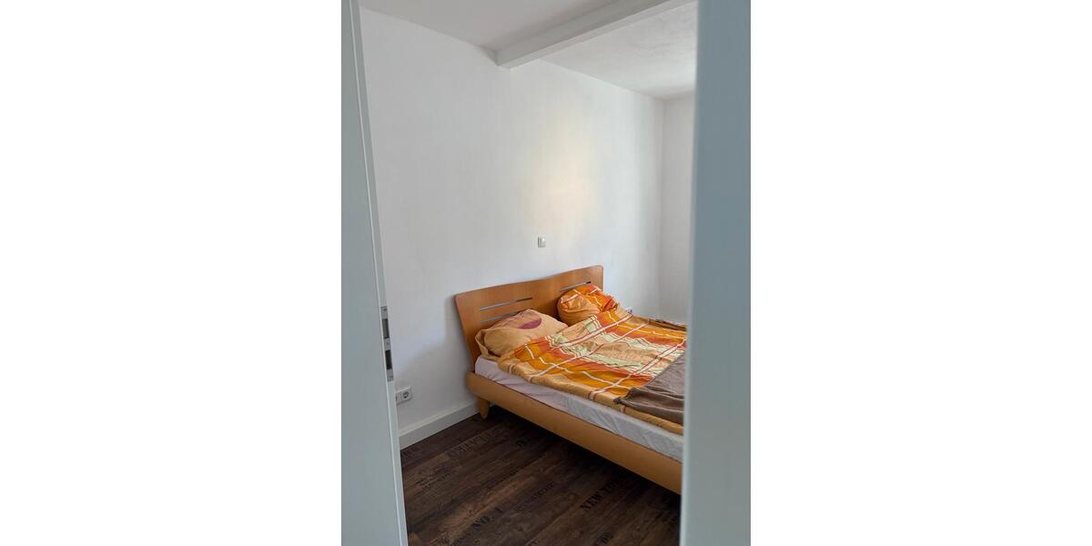 Dachgeschoßwohnung Nickenich - 2 Zimmer, 45 m&sup2;, 30&euro; | Angebot:25906880