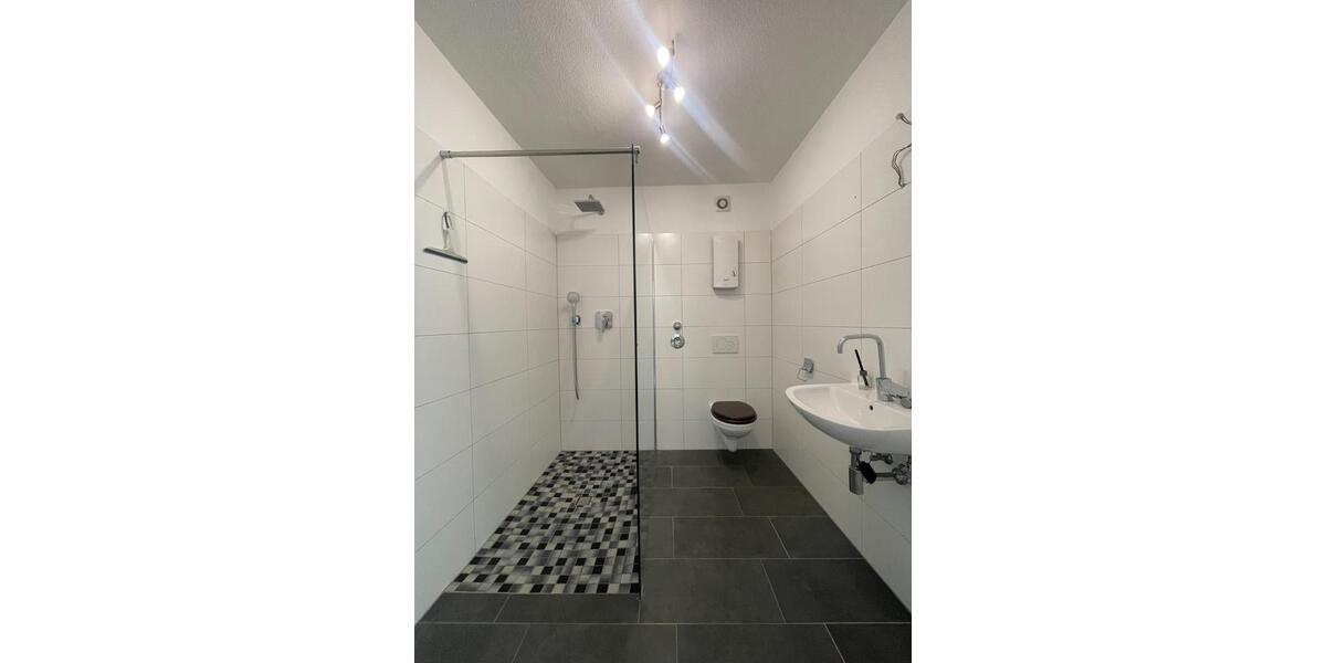 Dachgeschoßwohnung Koblenz - 3 Zimmer, 84 m&sup2;, 795&euro; | Angebot:25378756