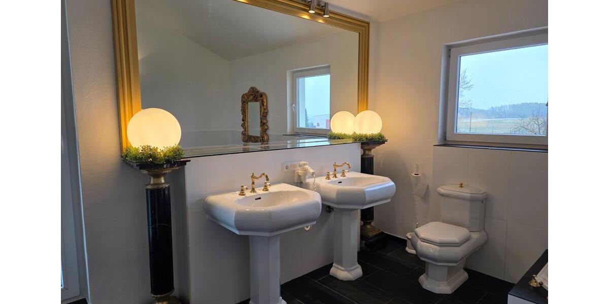 Etagenwohnung Dierdorf - 4 Zimmer, 214 m&sup2;, 1.550&euro; | Angebot:25497965