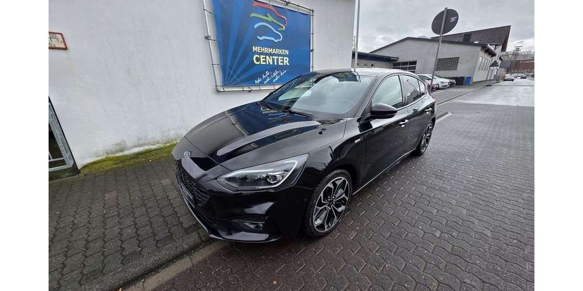 Ford Focus 82.321 km 15.900 &euro; Bad Hönningen 53557